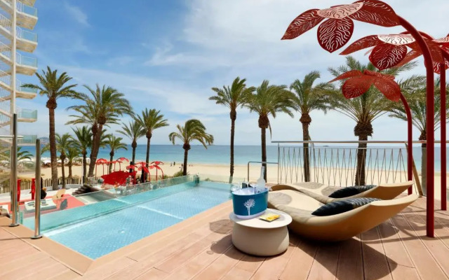Ushuaïa Ibiza Beach Hotel - Adults Only
