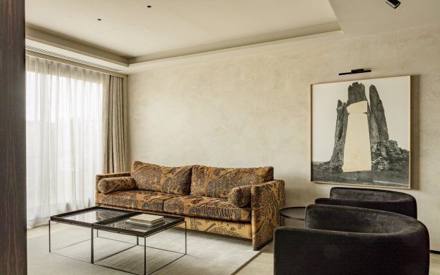 Bagues, a Small Luxury s of the World