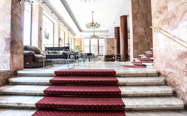 Отель Grand Hotel Duomo