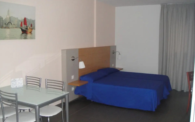 Mhc Arenales Hotel