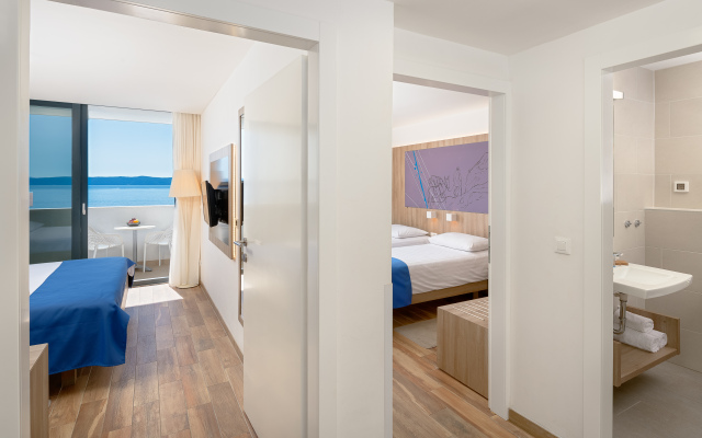 Medora Auri Family Beach Hotel