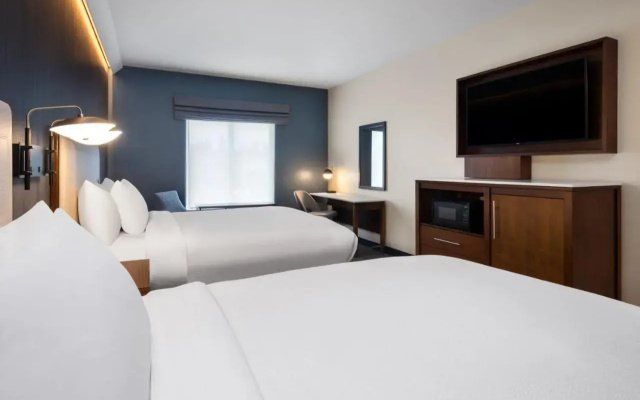 Courtyard by Marriott Seattle SeaTac Airport
