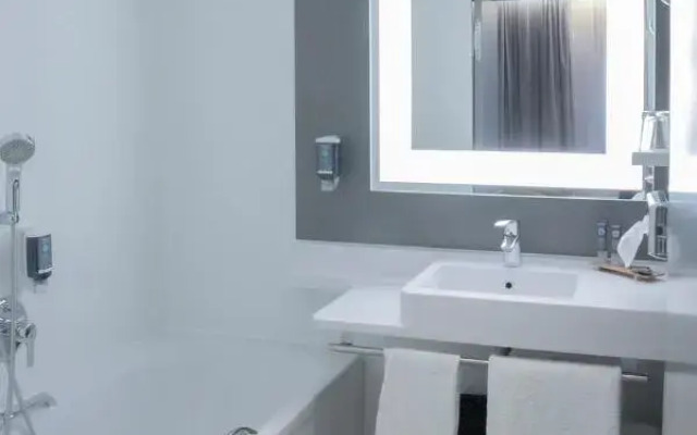 Novotel Suites Wien City Donau Hotel