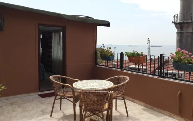 Tashkonak Studio Suites