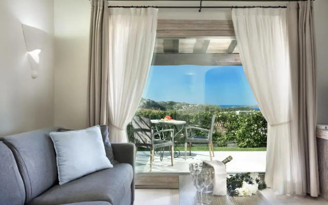 Li Finistreddi Exclusive Country Retreat
