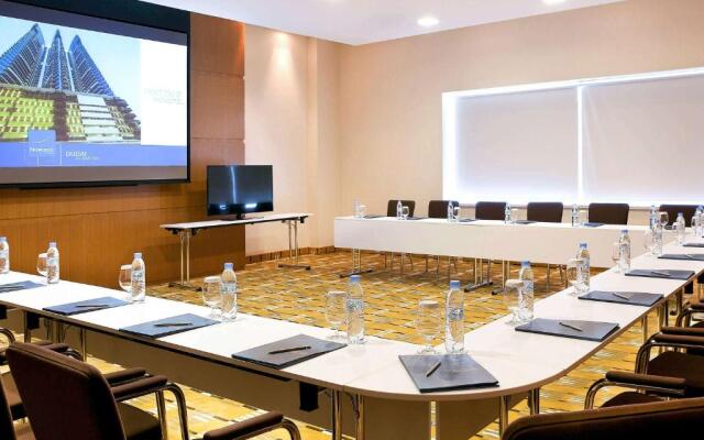 Novotel Dubai Al Barsha Hotel