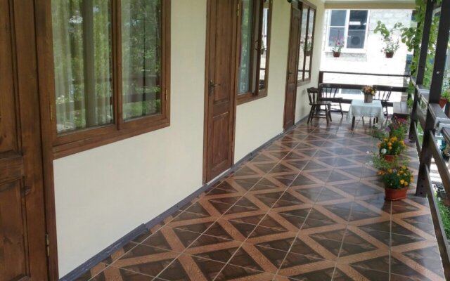 Na 4 Marta 6 Guest House