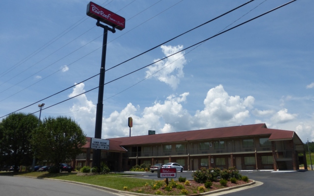 Red Roof Inn & Suites Cleveland - Elyria