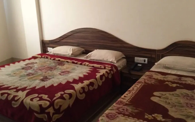 Hotel The Zara Residency