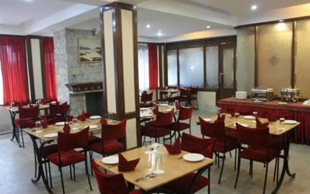Denzong Shagrila Lords Inn- Hotel & Spa