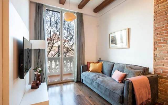 MH Apartments Center