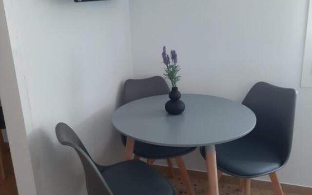 Flora Rooms & Apartments