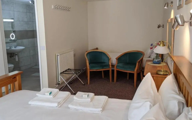 Ivybridge Guest House