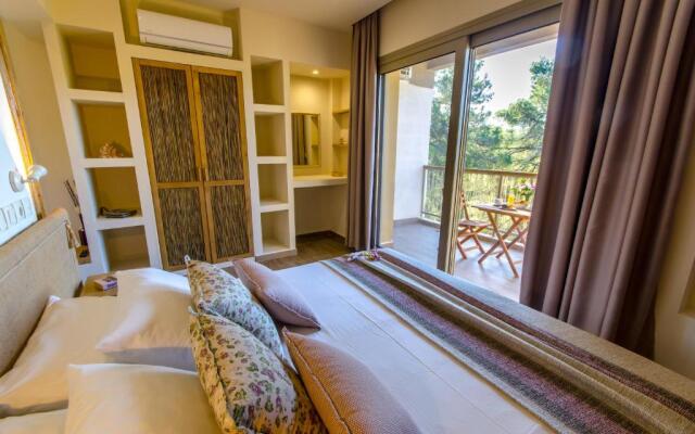 Forest Resort Suites Skiathos