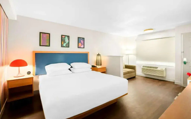Signature Inn Hotel