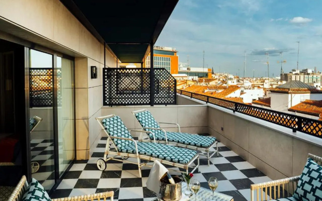 The First One Madrid Preciados