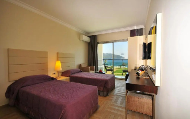 Отель Blue Bay Platinum