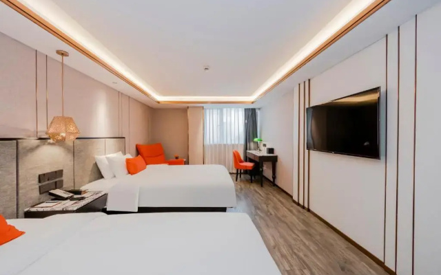 Yitel Premium Shanghai People Square Nanjing Road Pedestrian Street Shop