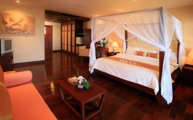 Coral Cliff Beach Resort Samui