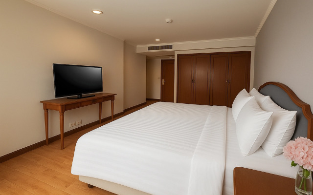 Rembrandt Residences Bangkok