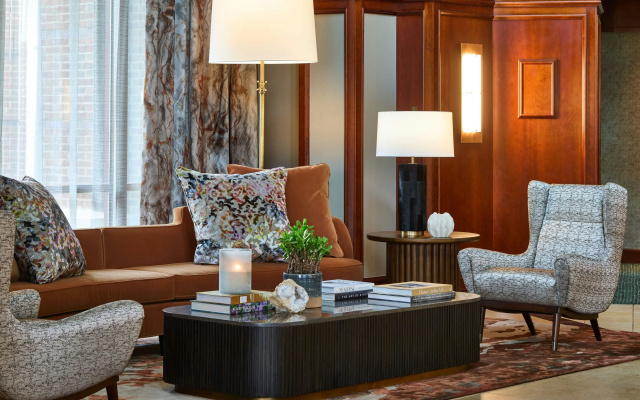 Renaissance Shoals Resort & Spa