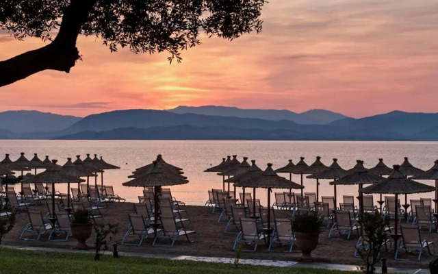 Kontokali Bay Resort & Spa