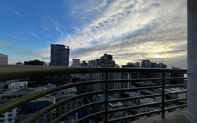 Courtyard by Marriott San Diego Downtown Little Italy