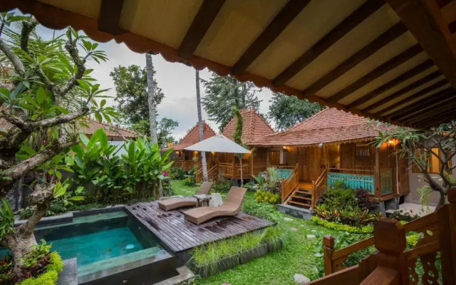 Kakul Villas & Suites