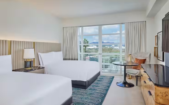 Отель Cameo Beverly Hills, LXR Hotels & Resorts