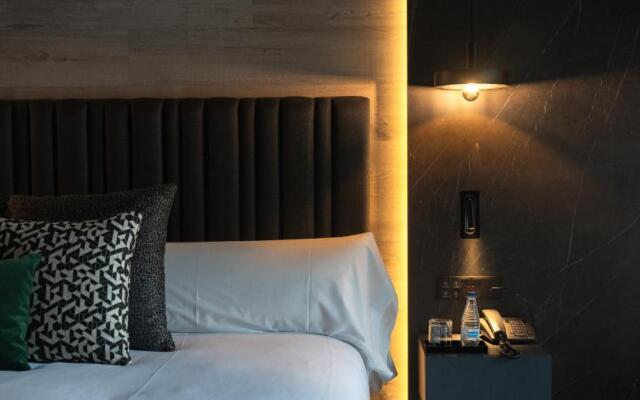 The Hotel Regina