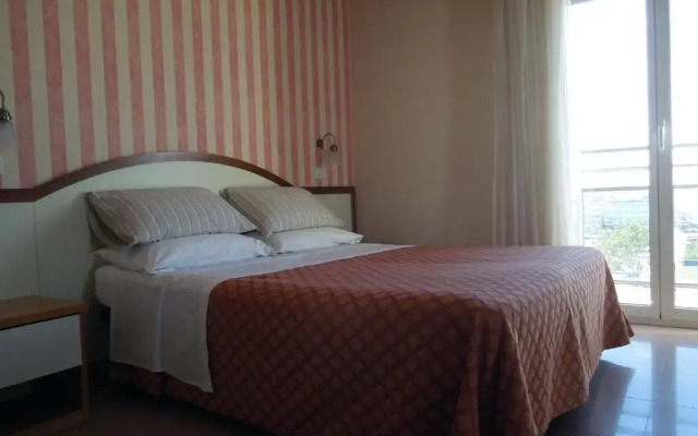 Hotel Mondial