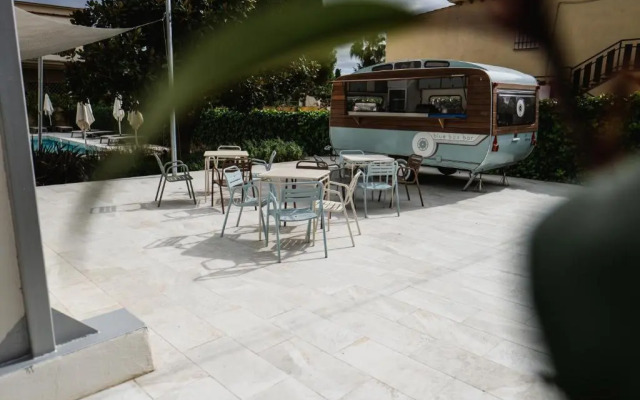 Nuria Hotel