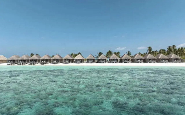 Constance Moofushi All Inclusive Hotel
