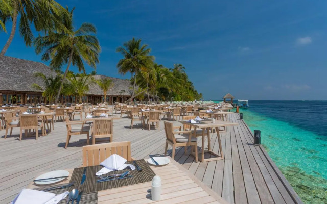 Vilamendhoo Island Resort & Spa
