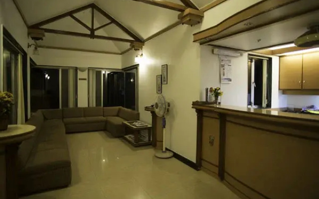 Bharat Hotel