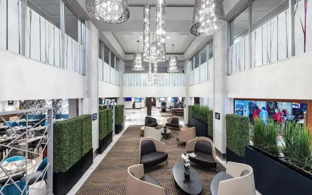Holiday Inn Toronto Downtown Centre by IHG