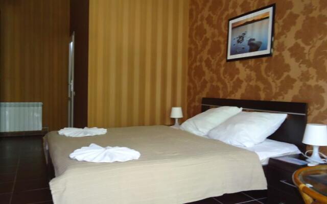 Viktoria Hotel