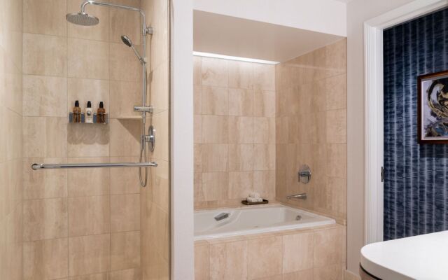 The Ritz-Carlton Dallas, Las Colinas