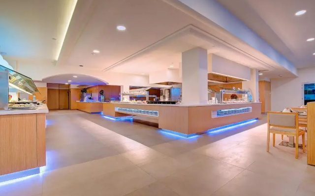 SBH Monica Beach Hotel
