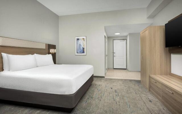 Holiday Inn Express Hotel & Suites Greensboro Airport Area, an IHG Hotel