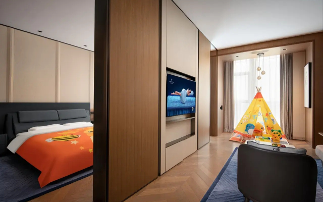 DeRUCCI Hotel (DongGuan BinJiang Stadium Station)