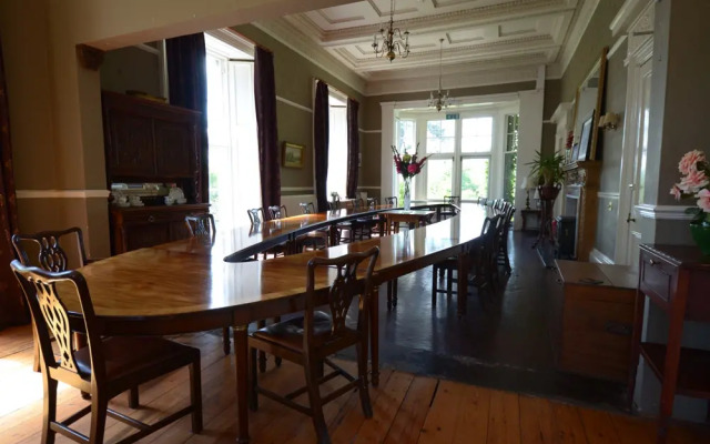 The Mansion House at Kirkhill