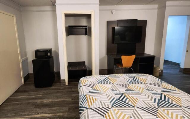 Motel 6 Baytown, TX - Garth Rd