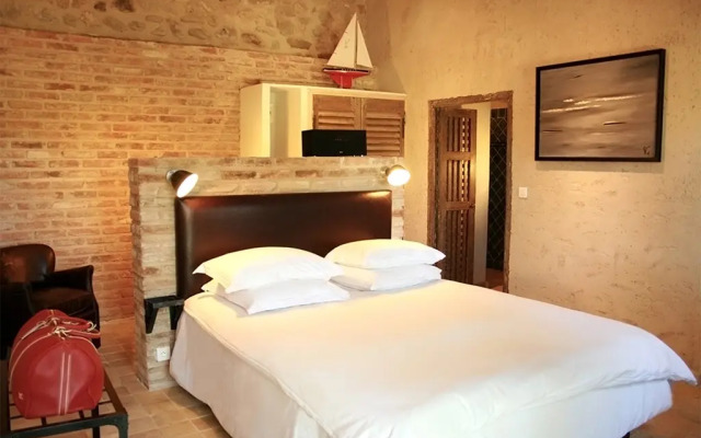 Relais du Silence Hôtel Universitaire du mieux-être au Mas de Fontefiguières