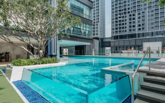 SILQ Hotel And Residence