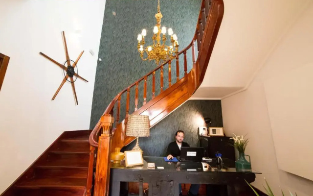 Bica FLH Suites