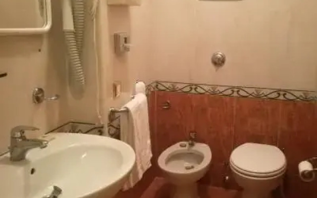 Hotel Heron