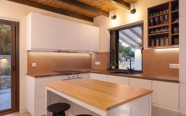 Chariclea Villa