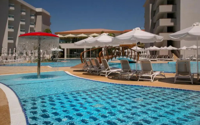 Vangelis Hotel & Suites