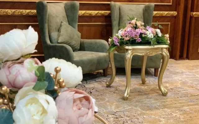 Violet Al Azizia Hotel